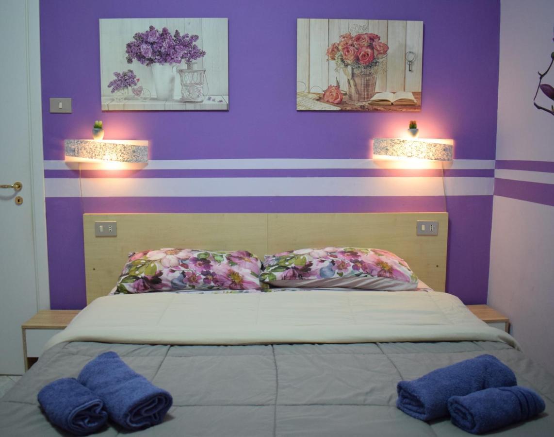 I Petali Guest House Рим Екстериор снимка