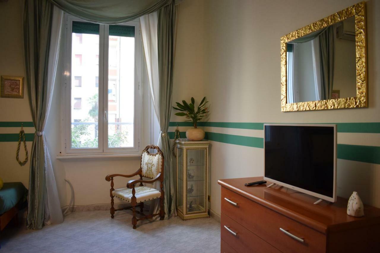 I Petali Guest House Рим Екстериор снимка