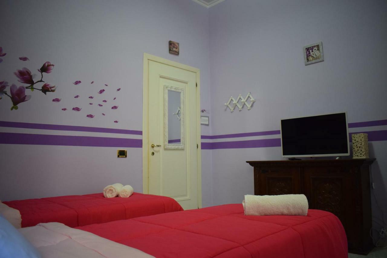 I Petali Guest House Рим Екстериор снимка